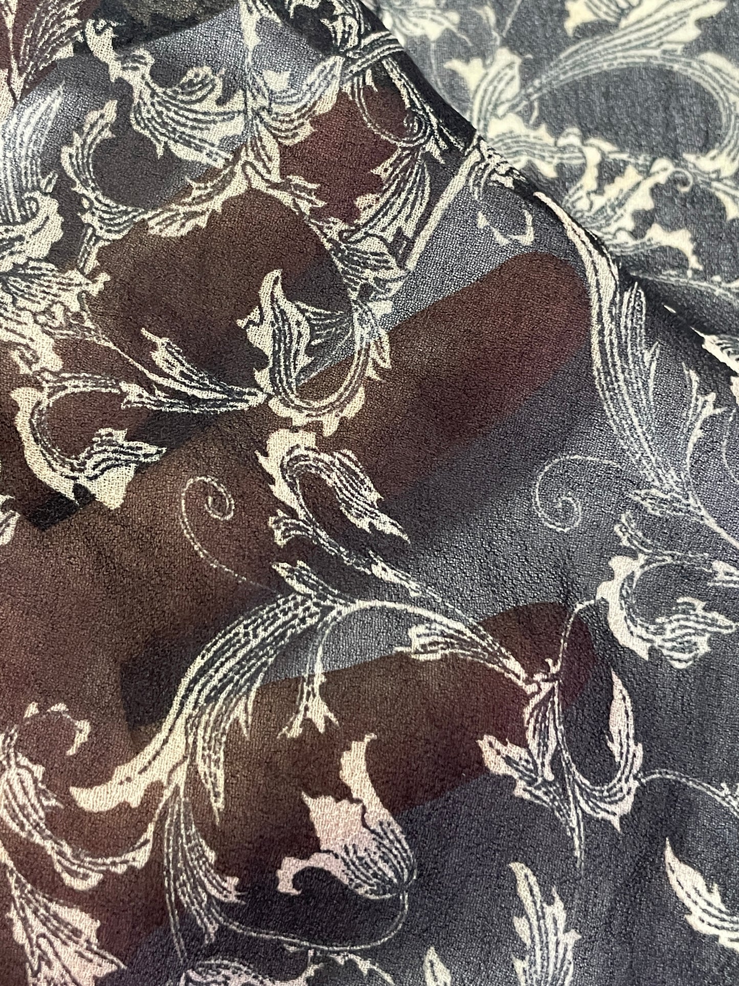 China Wholesale Print-100% Polyester Black Background Chiffon Print Fabric - Natasha Fabric