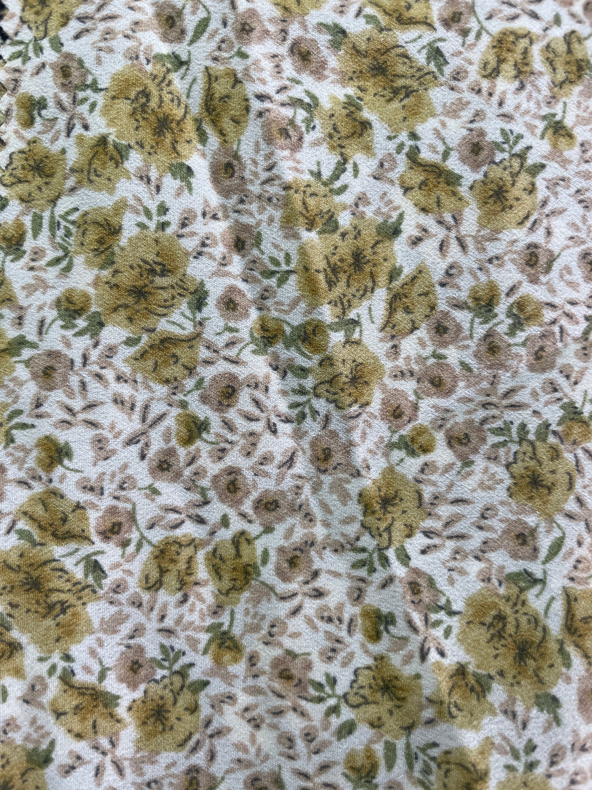 Wholesale 100% Polyester Print Fabric-- Small Flowers Print - Natasha Fabric