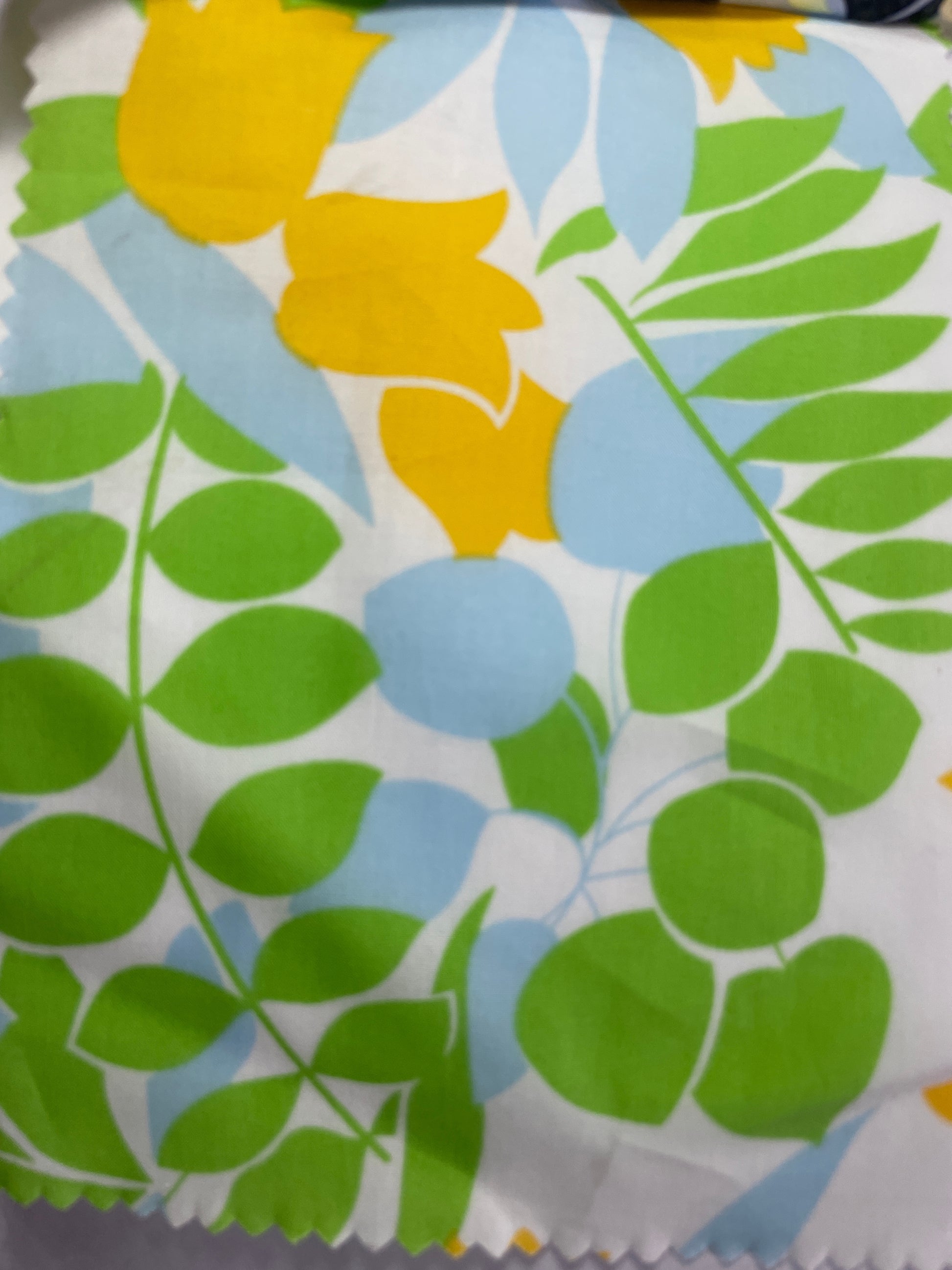 Wholesale 100% Cotton Print Fabric--Floral Patterns - Natasha Fabric