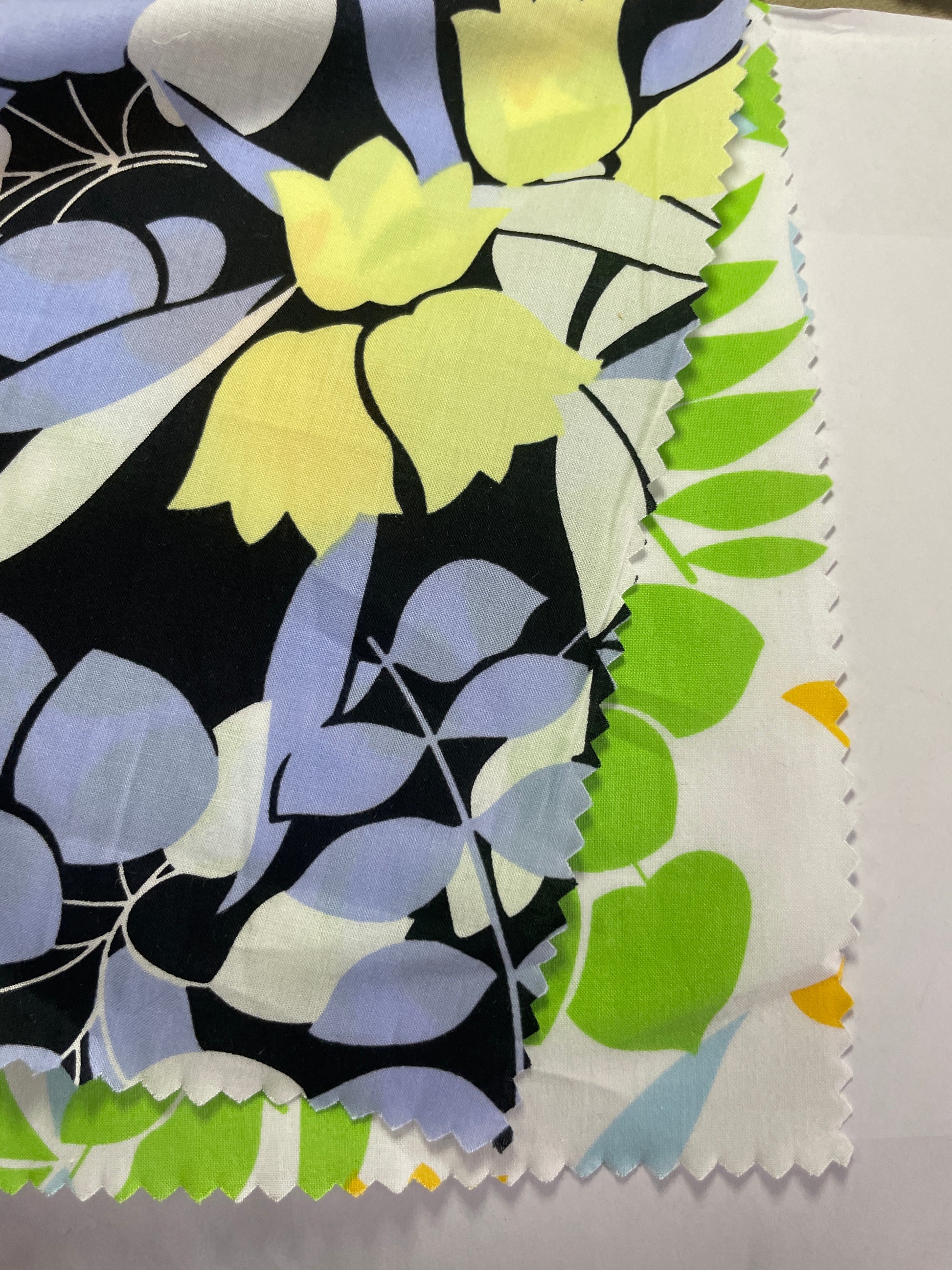 Wholesale 100% Cotton Print Fabric--Floral Patterns - Natasha Fabric
