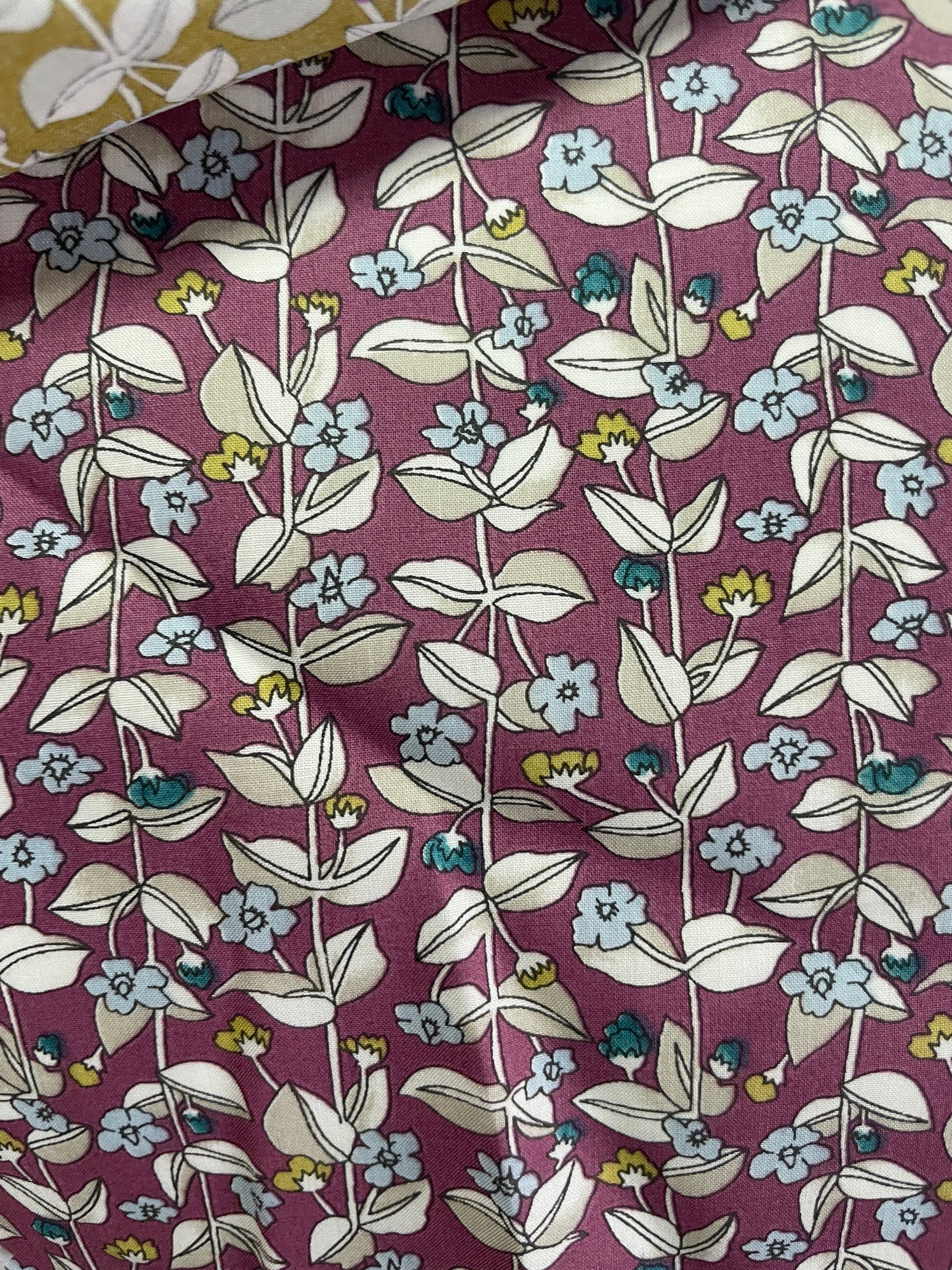 Wholesale 100% Cotton Print Fabric--All Over Floral Patterns - Natasha Fabric