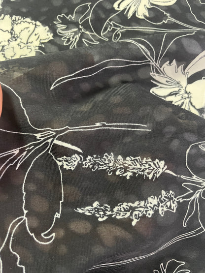 China Wholesale Print-100% Polyester Black Background Thin Print Fabric - Natasha Fabric