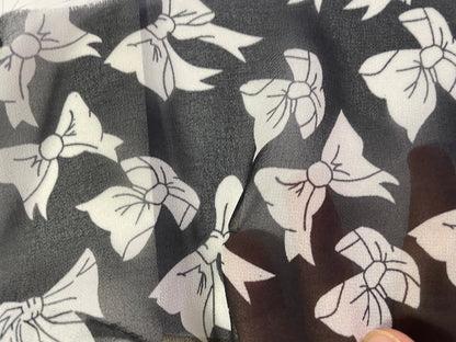 China Wholesale Print-100% Polyester Black Background Chiffon Print Fabric - Natasha Fabric