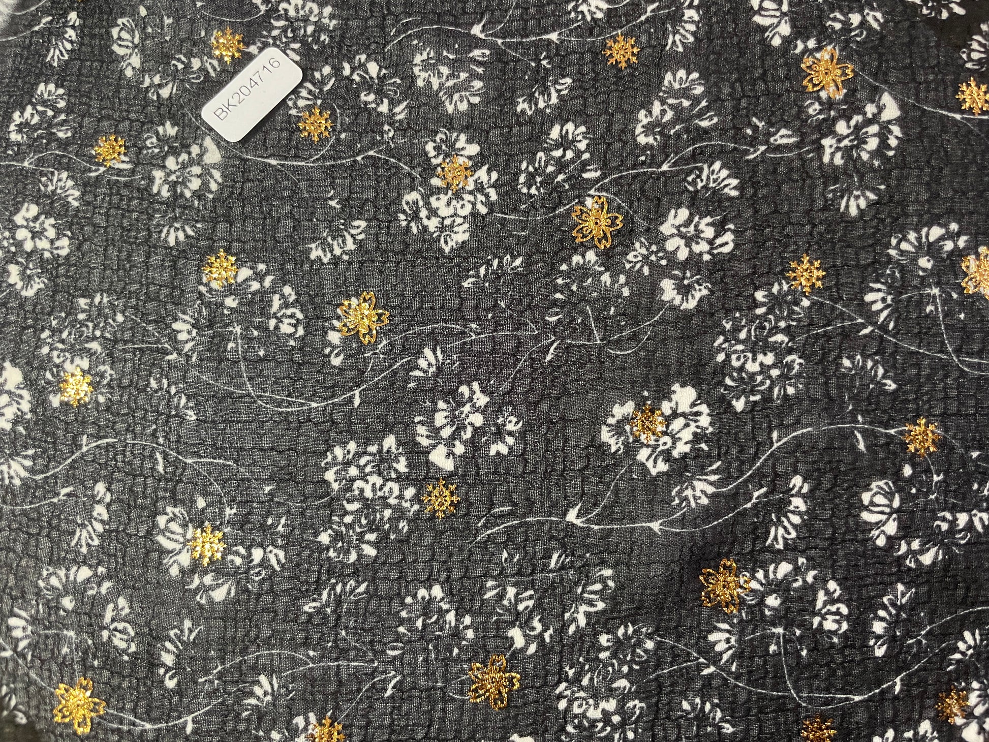 China Wholesale Print-100% Polyester Black Background Chiffon Print Fabric - Natasha Fabric