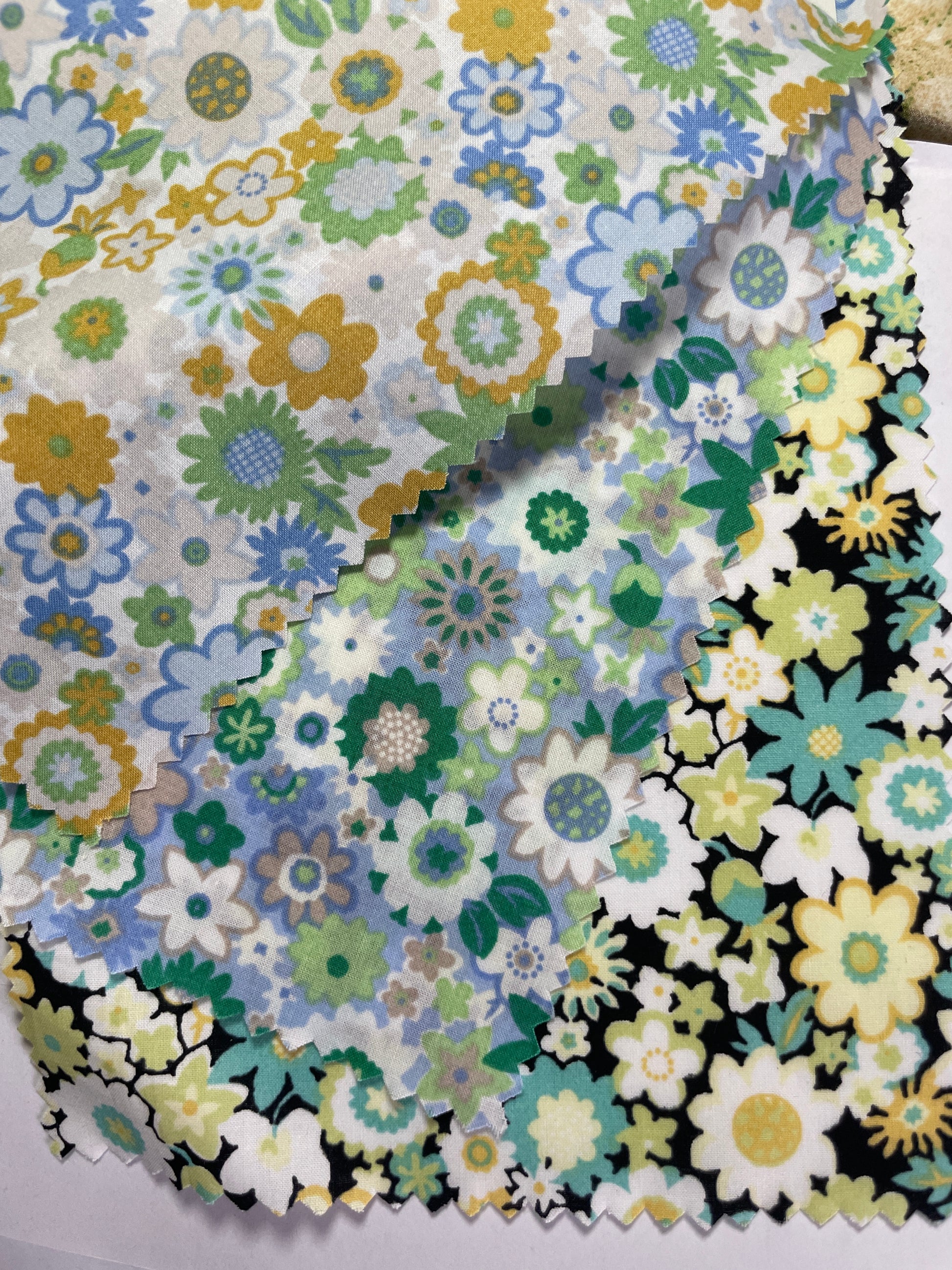 Wholesale 100% Cotton Print Fabric--Floral Patterns - Natasha Fabric